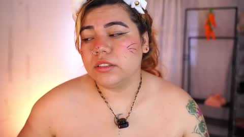 Snapshot of samanta_cutee1 chatting on 06/16/26, 04:42 SAMANTA online show from 06/16/26, 04:42