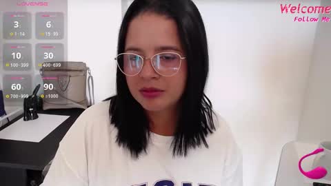 Snapshot of samanta_owen chatting on 12/02/24, 12:07 SAMANTA OWEN online show from 12/02/24, 12:07