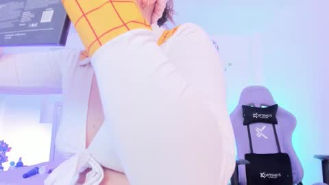 Snapshot of samanta_roberts1 chatting on 11/01/25, 01:46 Samanta online show from 11/01/25, 01:46