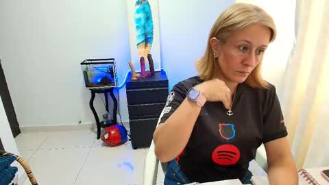 Samanta Stone online show from 10/21/25, 09:59