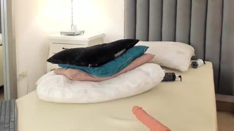  samanta  online show from 03/01/25, 09:40