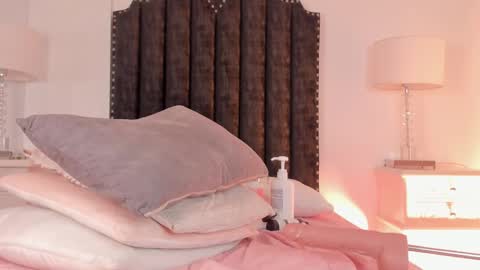  samanta  online show from 11/29/25, 04:04