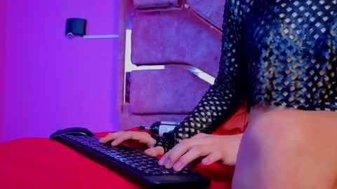samantaa_liov online show from 04/30/26, 08:57