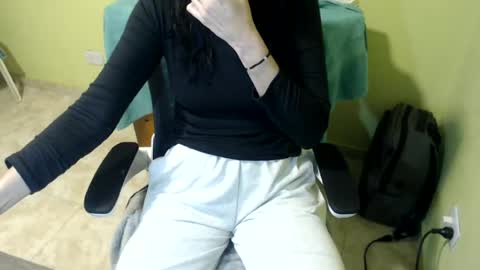 samantha_699 online show from 07/07/26, 12:09
