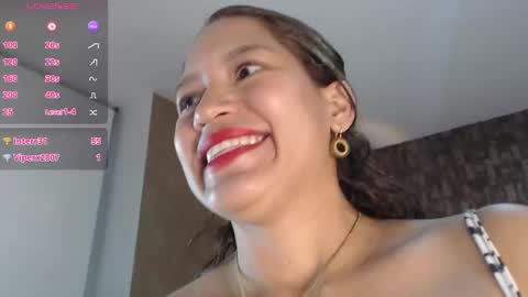 Snapshot of samantha__karolstone chatting on 12/22/24, 05:34 SAMANTHA online show from 12/22/24, 05:34