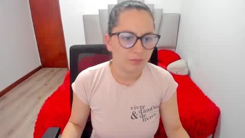 Snapshot of samantha__wilson chatting on 03/02/26, 10:16 Samantha online show from 03/02/26, 10:16