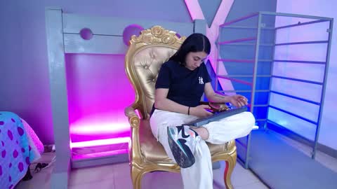 Aiko  Samantha  online show from 01/08/25, 03:40