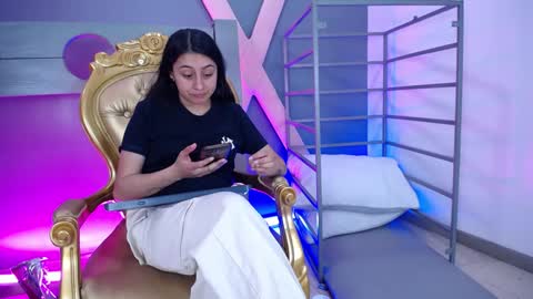  Aiko  Samantha  online show from 01/08/25, 09:42