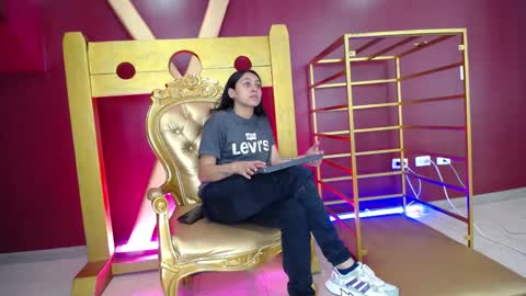  Aiko  Samantha  online show from 01/21/25, 08:00