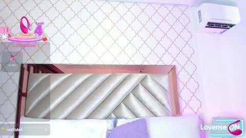 Snapshot of samantha_duque11 chatting on 02/12/25, 08:16 Samantha online show from 02/12/25, 08:16