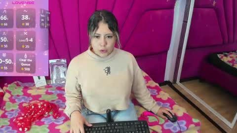 Snapshot of samantha_golds chatting on 06/24/26, 01:32 Ashley Giseth Arenas Molina online show from 06/24/26, 01:32