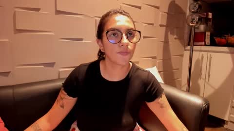 Snapshot of samantha_jadee chatting on 12/16/24, 11:18 Samantha online show from 12/16/24, 11:18