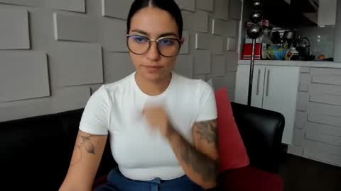 Snapshot of samantha_jadee chatting on 12/26/24, 01:54 Samantha online show from 12/26/24, 01:54