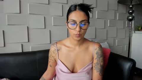 Snapshot of samantha_jadee chatting on 02/02/25, 01:08 Samantha online show from 02/02/25, 01:08