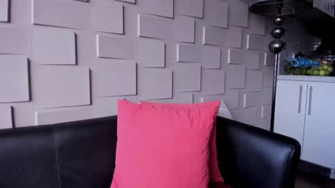 Snapshot of samantha_jadee chatting on 02/06/25, 12:48 Samantha online show from 02/06/25, 12:48