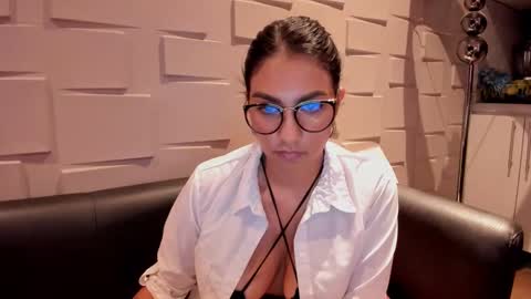 Snapshot of samantha_jadee chatting on 02/07/25, 11:55 Samantha online show from 02/07/25, 11:55