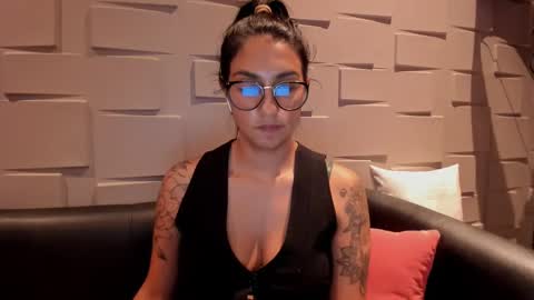 Snapshot of samantha_jadee chatting on 02/20/25, 01:03 Samantha online show from 02/20/25, 01:03