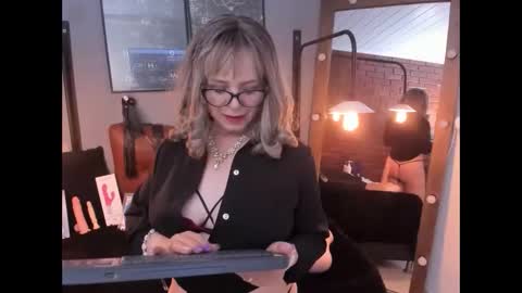 Sam online show from 09/10/25, 07:52