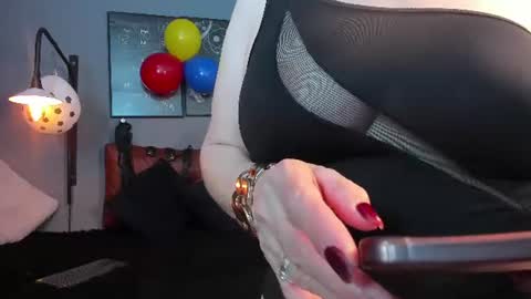 Sam online show from 06/18/26, 02:23