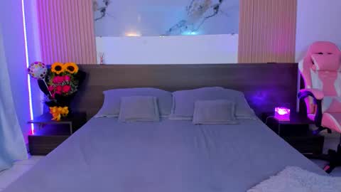 samantha_moons online show from 09/22/25, 10:01