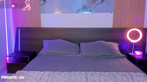 Snapshot of samantha_moons chatting on 12/04/25, 11:24 samantha_moons online show from 12/04/25, 11:24