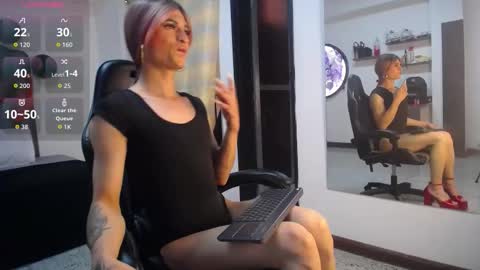 Snapshot of samantha_scottt chatting on 10/15/25, 08:53 samantha_scottt online show from 10/15/25, 08:53