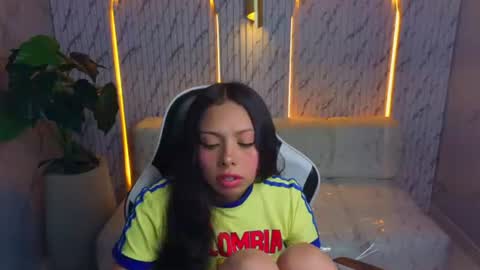 Samantha online show from 06/17/26, 03:09