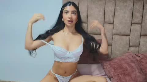 Snapshot of samantha_velvet_ chatting on 05/29/26, 09:02 SAMANTHA VELVET online show from 05/29/26, 09:02