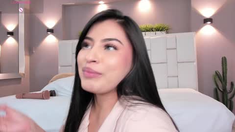 Snapshot of samanthaa_22_ chatting on 01/26/25, 06:38 Samanthaa online show from 01/26/25, 06:38