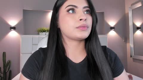 Snapshot of samanthaa_22_ chatting on 02/05/25, 03:34 Samanthaa online show from 02/05/25, 03:34