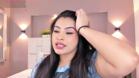 Snapshot of samanthaa_22_ chatting on 03/11/25, 04:10 Samanthaa online show from 03/11/25, 04:10
