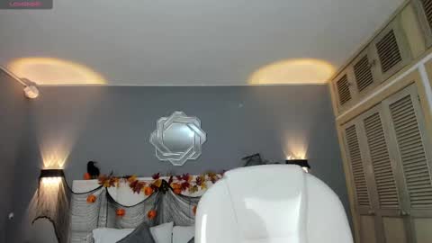 Snapshot of samanthaa_22_ chatting on 10/27/25, 11:47 Samanthaa online show from 10/27/25, 11:47