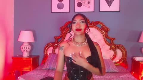 Snapshot of samanthabale chatting on 12/18/25, 11:49 Samantha online show from 12/18/25, 11:49