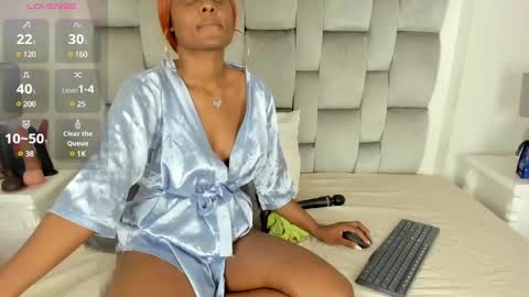 Samantha online show from 01/04/25, 03:29