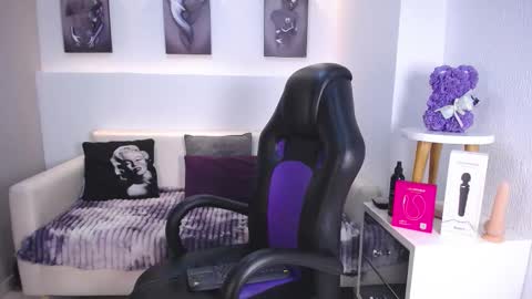 Samantha online show from 12/02/25, 06:08