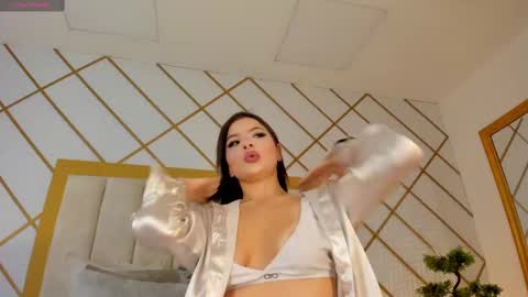   online show from 03/04/25, 07:54