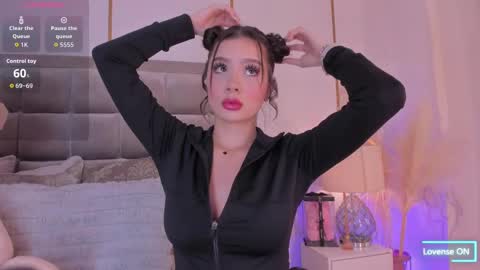   online show from 10/07/25, 07:33