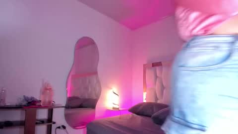 Sam online show from 10/05/25, 01:04