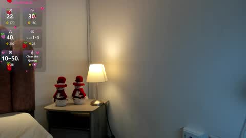 Snapshot of samanthahill2 chatting on 12/19/25, 07:21 S A M A N T H A online show from 12/19/25, 07:21
