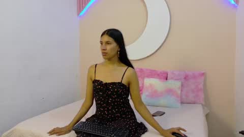 samanthalaurent online show from 07/06/26, 07:49