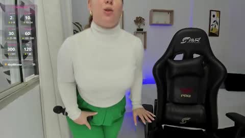 Samantha samy online show from 01/11/25, 06:01