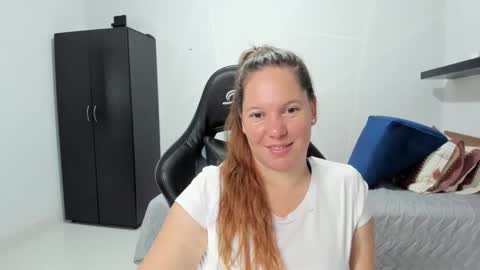 Samantha samy online show from 10/10/25, 12:42