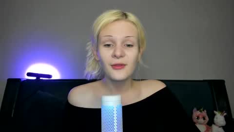 Snapshot of samanthamiasnik1 chatting on 03/05/25, 08:32 Samantha online show from 03/05/25, 08:32