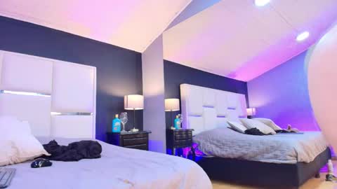 Samanta online show from 10/16/25, 08:21