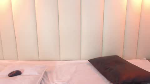 Snapshot of samanthapierce chatting on 01/15/25, 08:58 Samantha online show from 01/15/25, 08:58