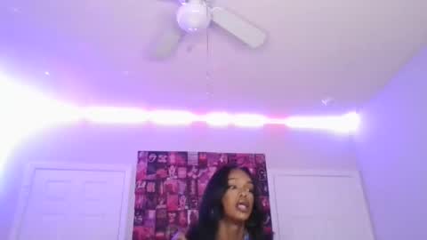 Snapshot of samanthaporsha chatting on 03/10/25, 12:51 samanthaporsha online show from 03/10/25, 12:51