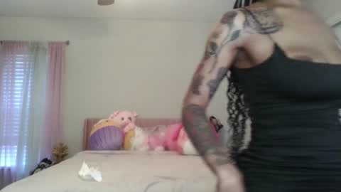 Snapshot of samanthaporsha chatting on 11/14/25, 08:51 samanthaporsha online show from 11/14/25, 08:51