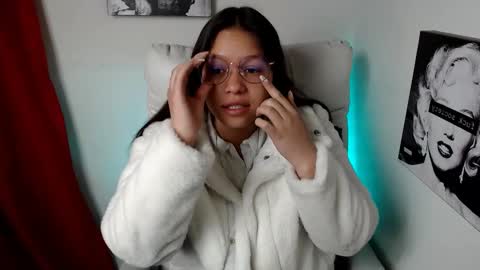 Samantha online show from 12/28/24, 01:28