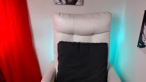 Samantha online show from 01/02/25, 01:40
