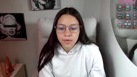 Samantha online show from 11/12/25, 02:39